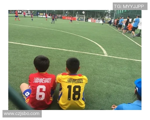 爱媛队与长崎成功丸的激烈对决展现足球魅力与团队精神